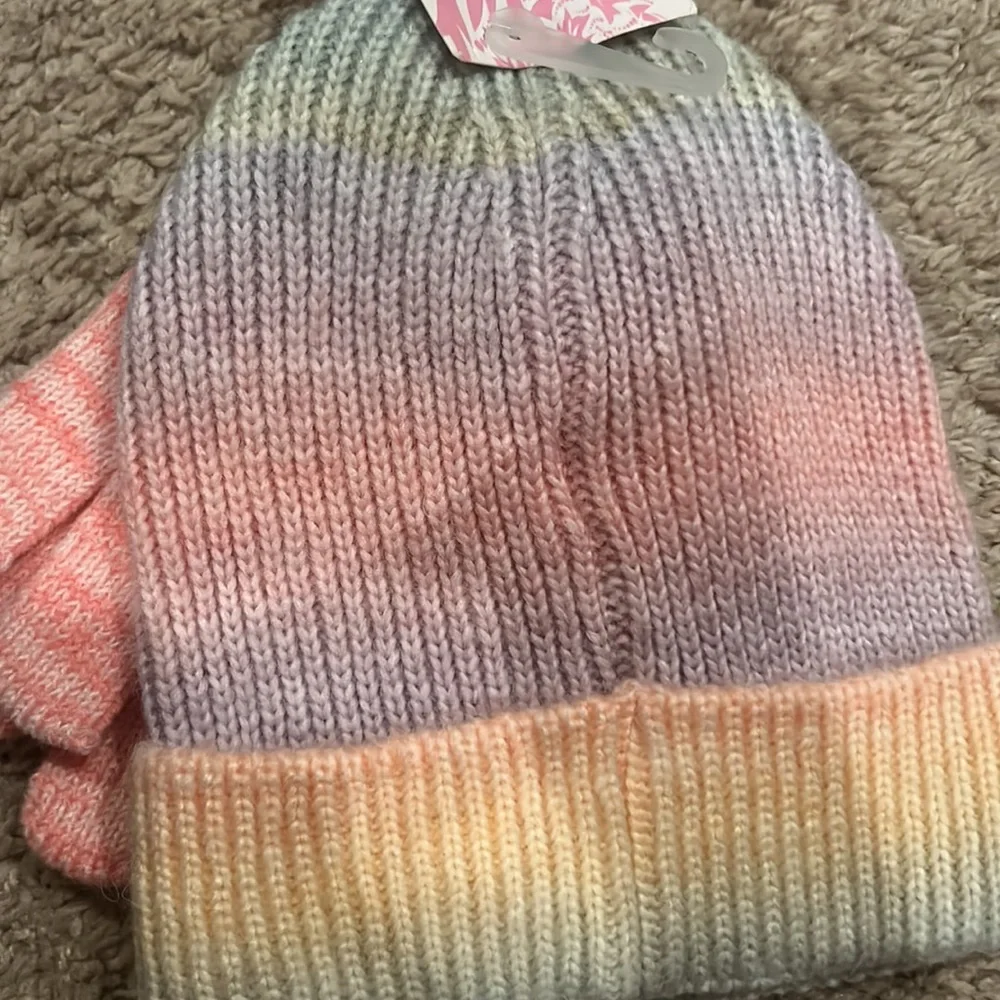 Curls & Pearls Couture Knitted Toddler Girls Hat and Gloves NWT